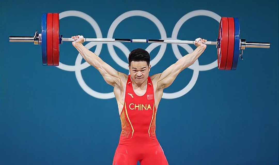 包含巴拿马男子拳击选手胜利进决赛的词条